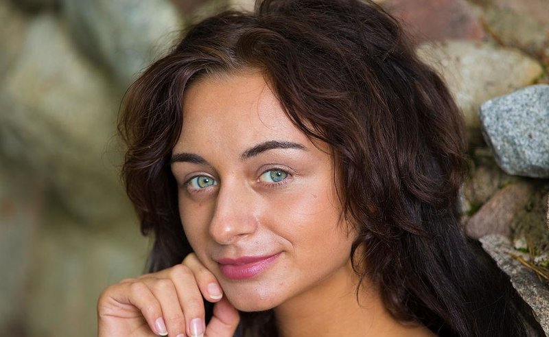 Элиза, 22